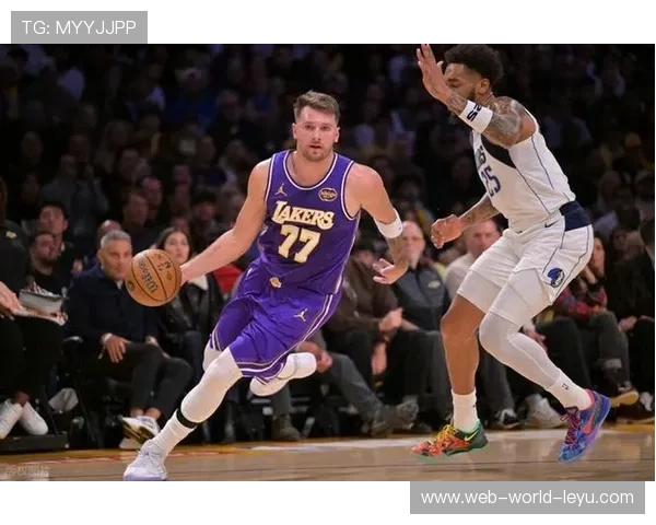 亚历山大马克西当选周最佳！东契奇、里夫斯携手亮相提名荣耀